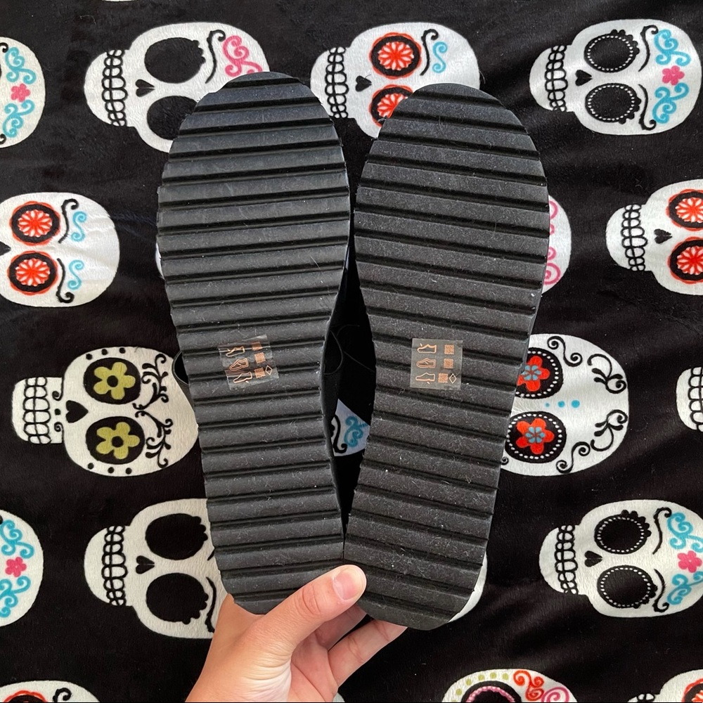 Dirty Laundry Platform Sandals (2 for 1) - Picture 5 of 5